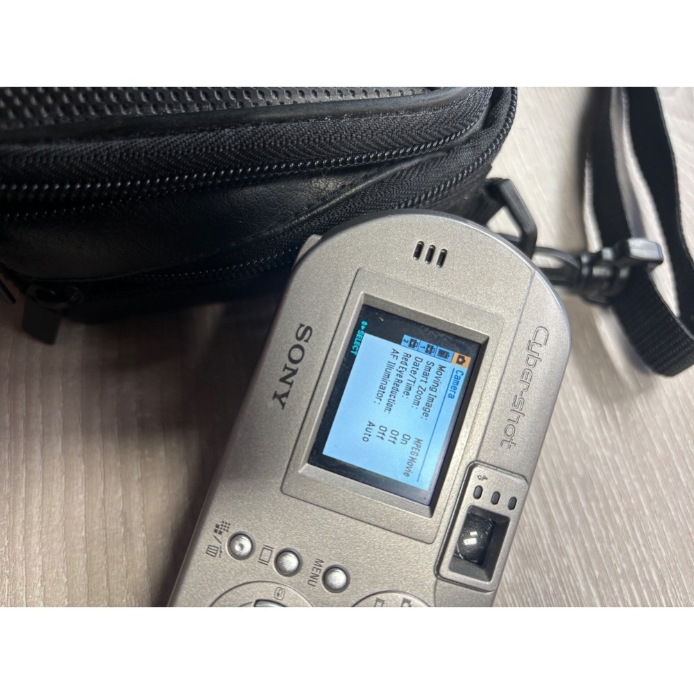 Sony Cyber-shot DSC-P92 5.0MP Digital Camera 3x Optical Zoom with Case TESTED - Picture 8 of 13
